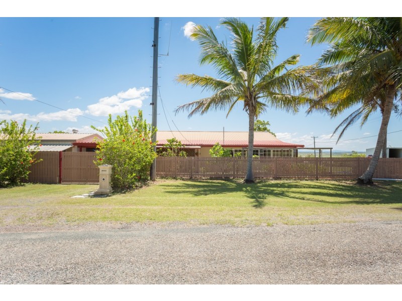 4 McKnight Road, Alligator Creek QLD 4740