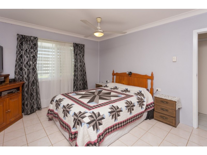 4 McKnight Road, Alligator Creek QLD 4740