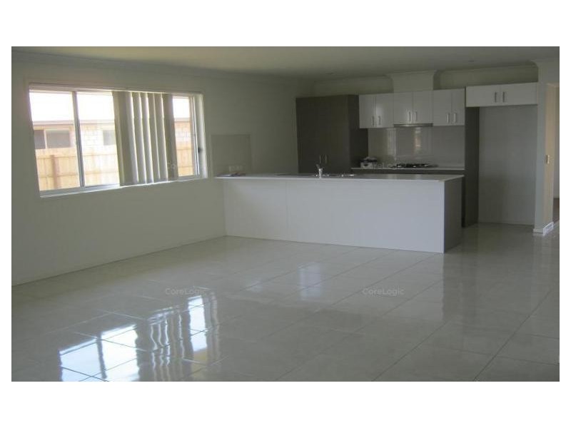 28 Kristy Crescent, Eimeo QLD 4740