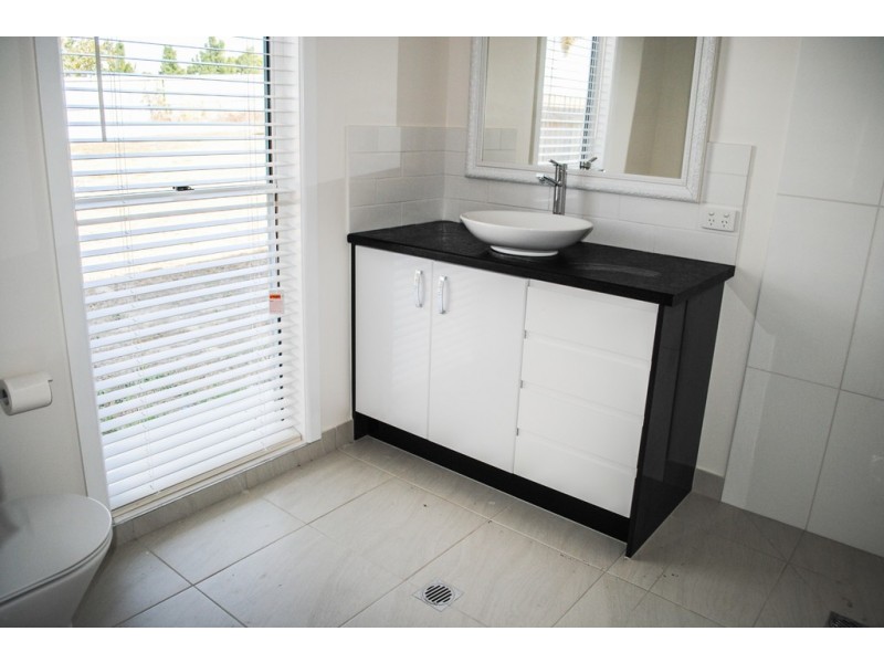 1-3 Seychelles Road, Shoal Point QLD 4750