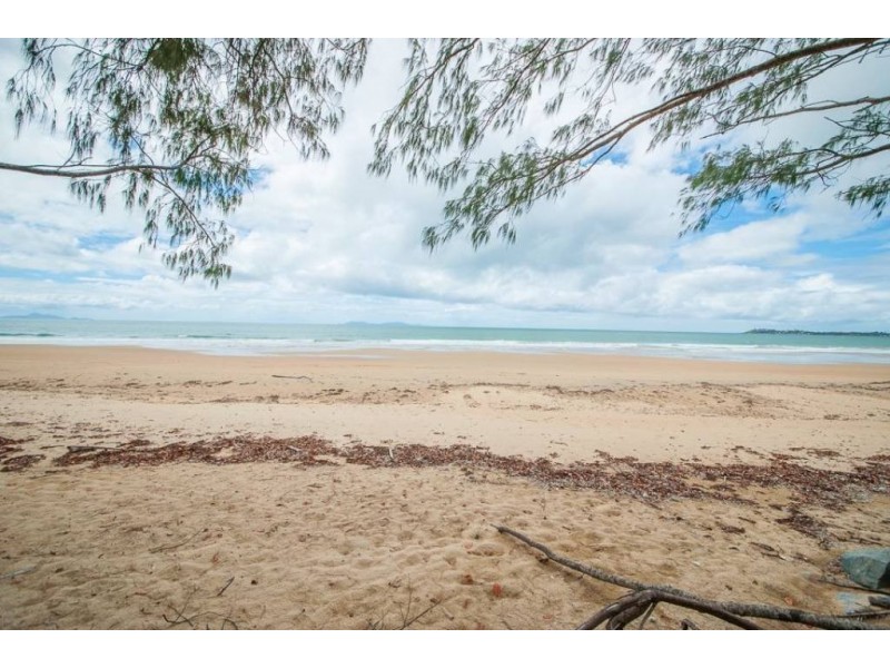 28/26 Bourke Street, Blacks Beach QLD 4740