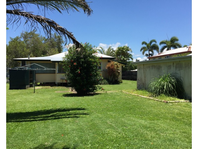 22 Perry Street, West Mackay QLD 4740