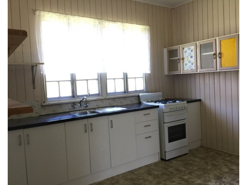 22 Perry Street, West Mackay QLD 4740