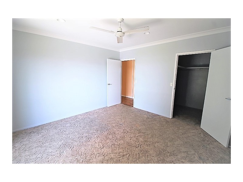 12 Rasmussen Avenue, Hay Point QLD 4740