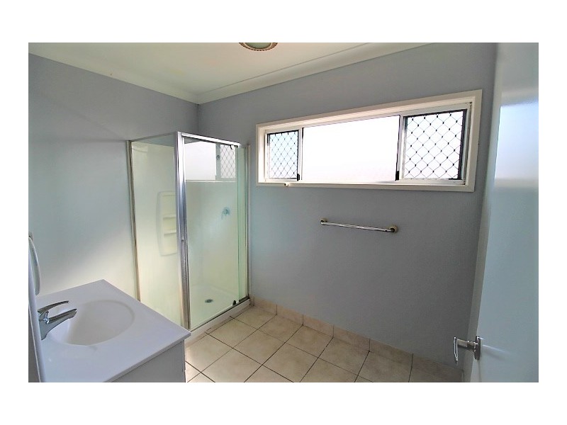 12 Rasmussen Avenue, Hay Point QLD 4740
