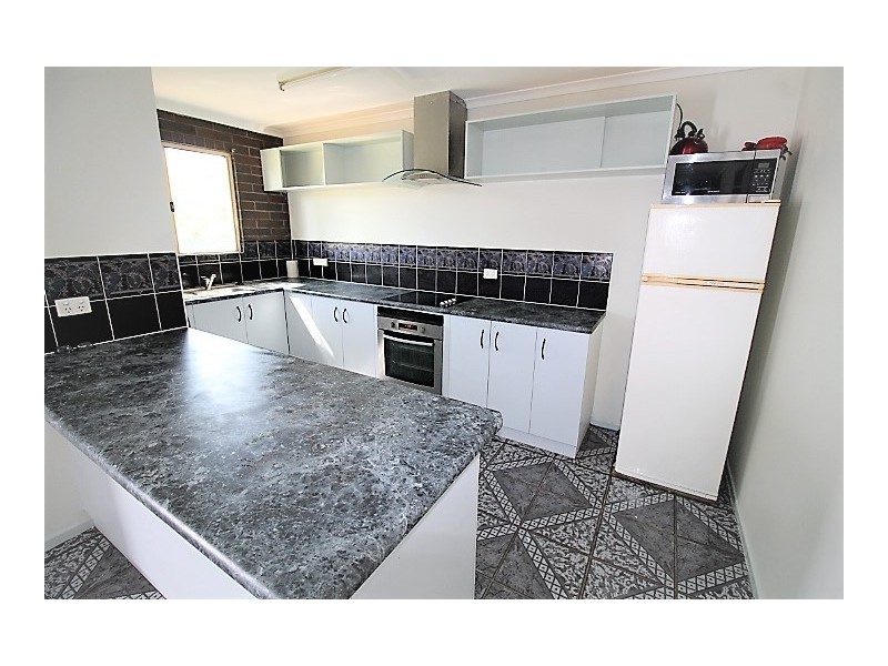 14 PENINSULA DRIVE, Hay Point QLD 4740