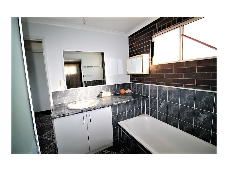 14 PENINSULA DRIVE, Hay Point QLD 4740