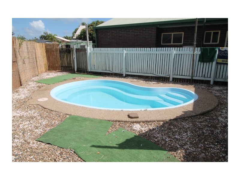 14 PENINSULA DRIVE, Hay Point QLD 4740