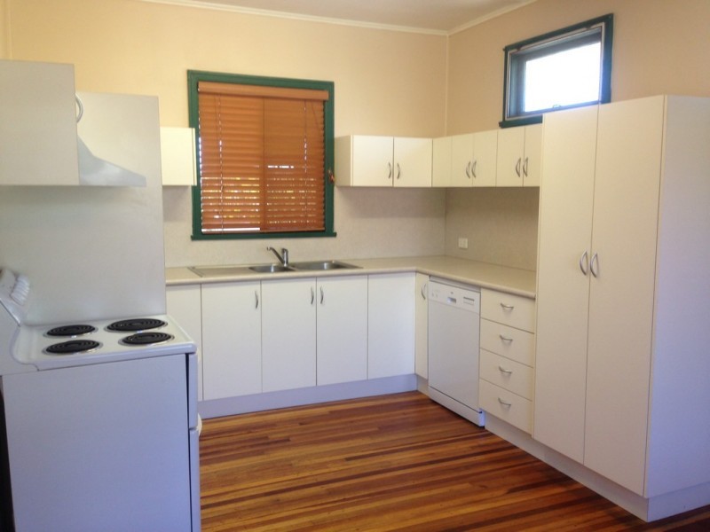 4 Moffatt Street, North Mackay QLD 4740