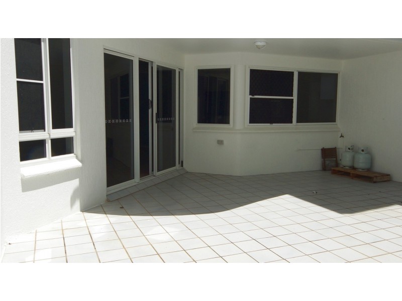 2/4 Prudhoe Street, East Mackay QLD 4740