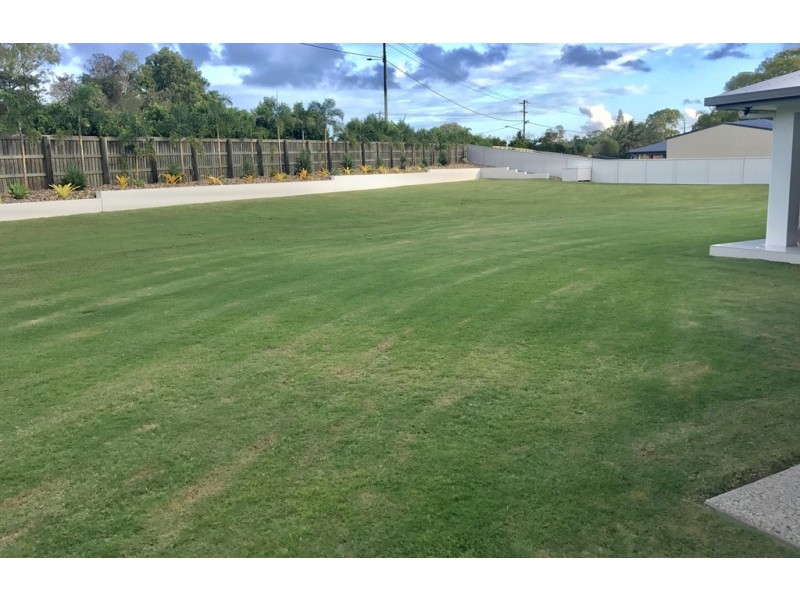 13 Midras Place, Bucasia QLD 4750
