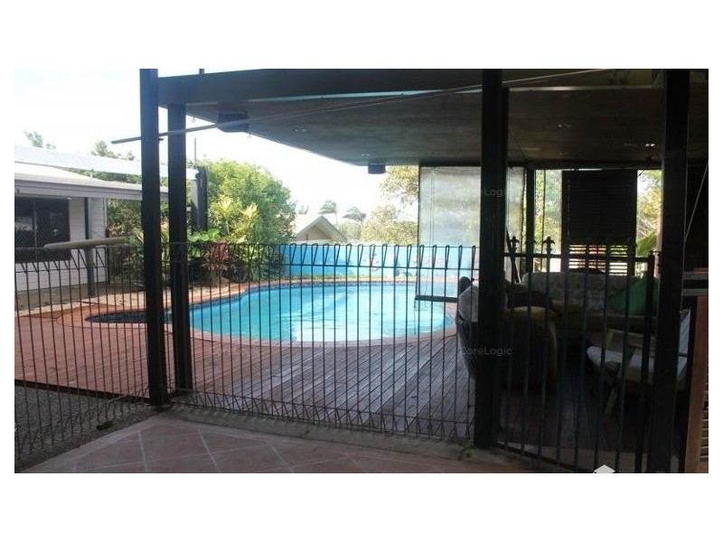3 Dell Court, Beaconsfield QLD 4740