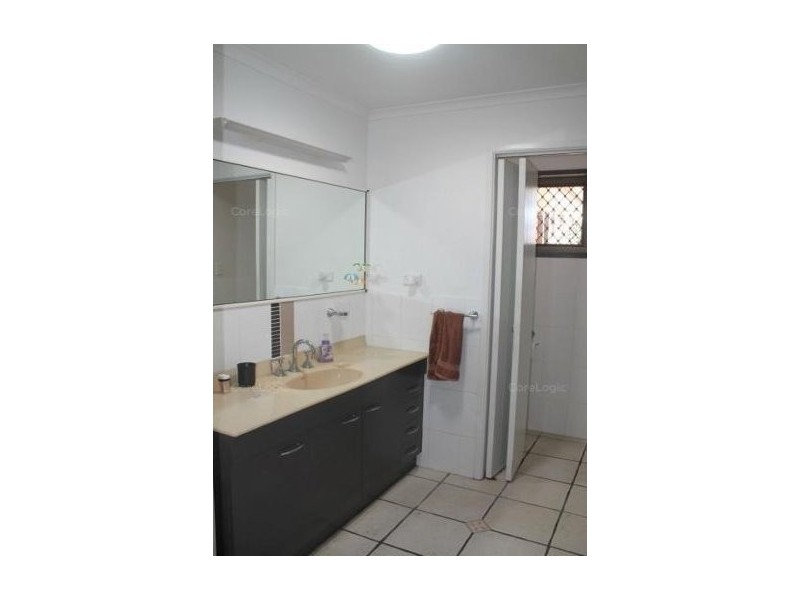 3 Dell Court, Beaconsfield QLD 4740