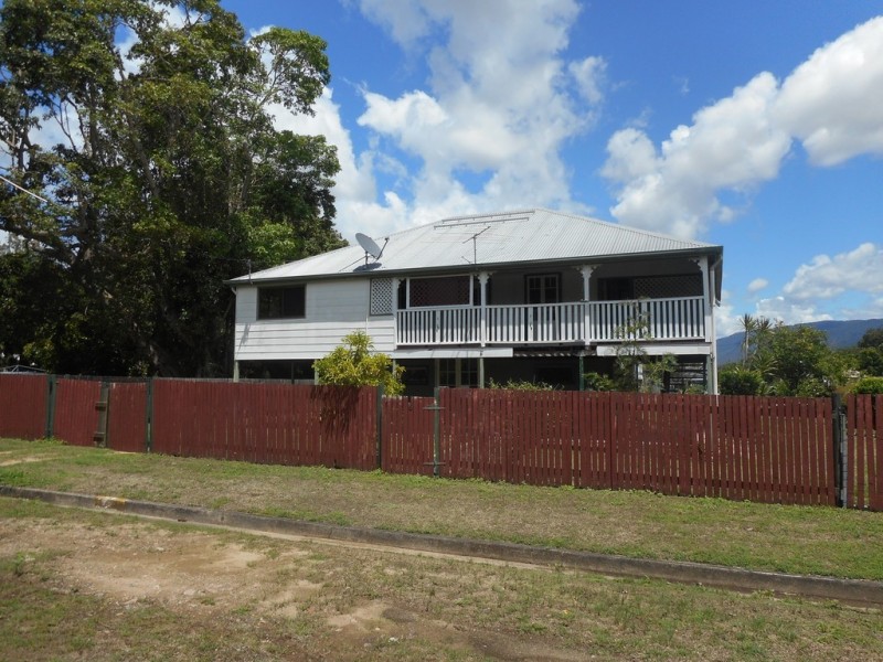 6 Drew Street, Finch Hatton QLD 4756