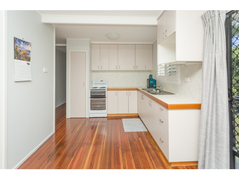 4 Camerons Road, Walkerston QLD 4751