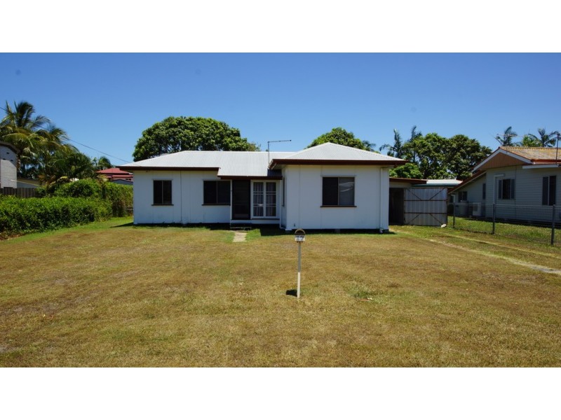 17 Pratt Street, South Mackay QLD 4740
