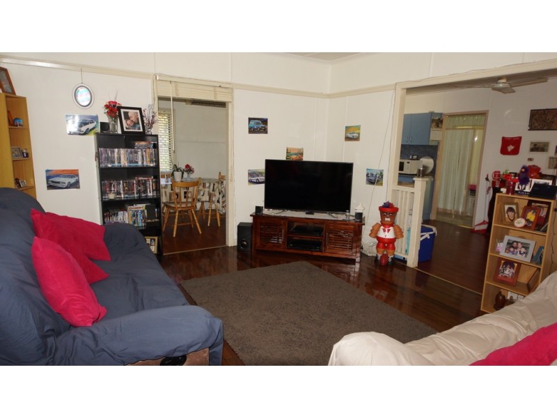 17 Pratt Street, South Mackay QLD 4740