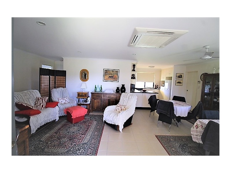 1 Collett Court, Marian QLD 4753