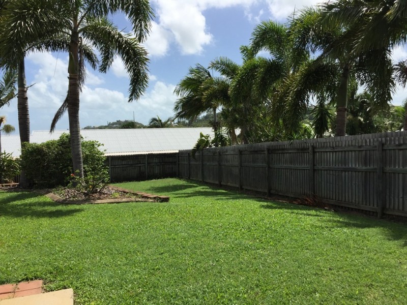 13 Wilcox Street, Eimeo QLD 4740