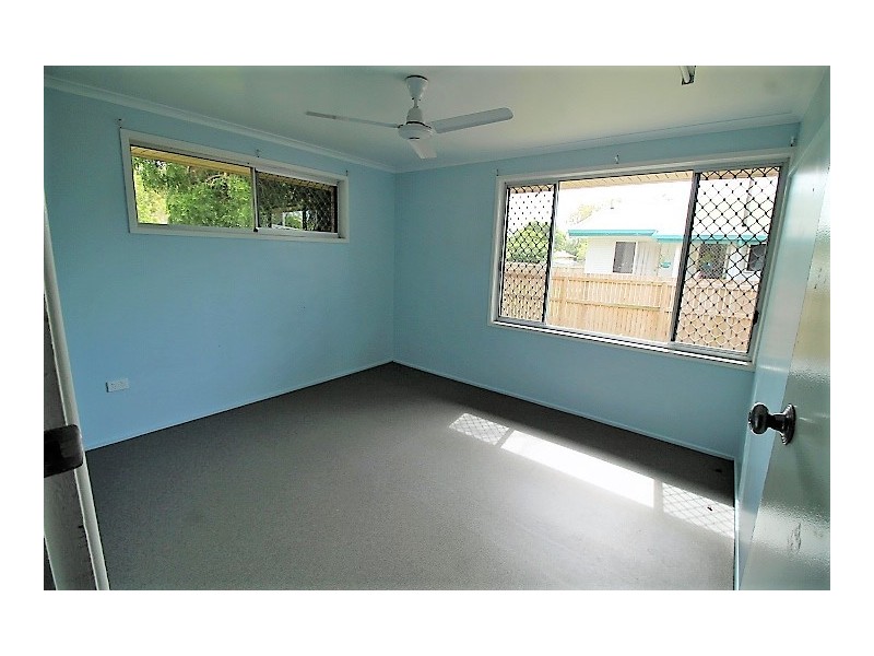 12 Amhurst Street, Slade Point QLD 4740