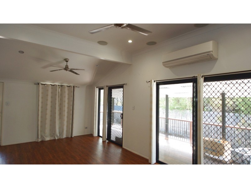 11 Marsh Street, East Mackay QLD 4740