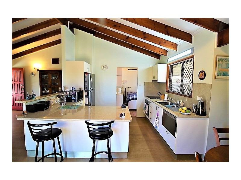 86 Rasmussen Avenue, Hay Point QLD 4740