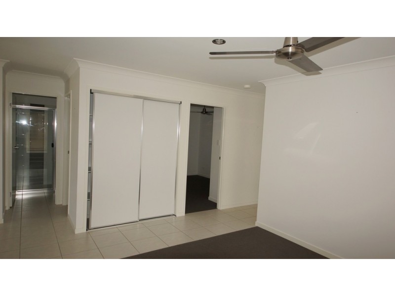 4 Williamtown Court, Bucasia QLD 4750