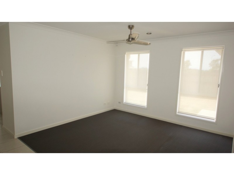 4 Williamtown Court, Bucasia QLD 4750