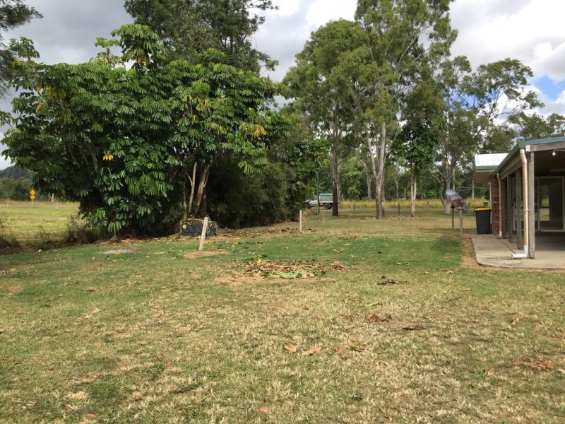 9 SHACKLETON ROAD, Oakenden QLD 4741