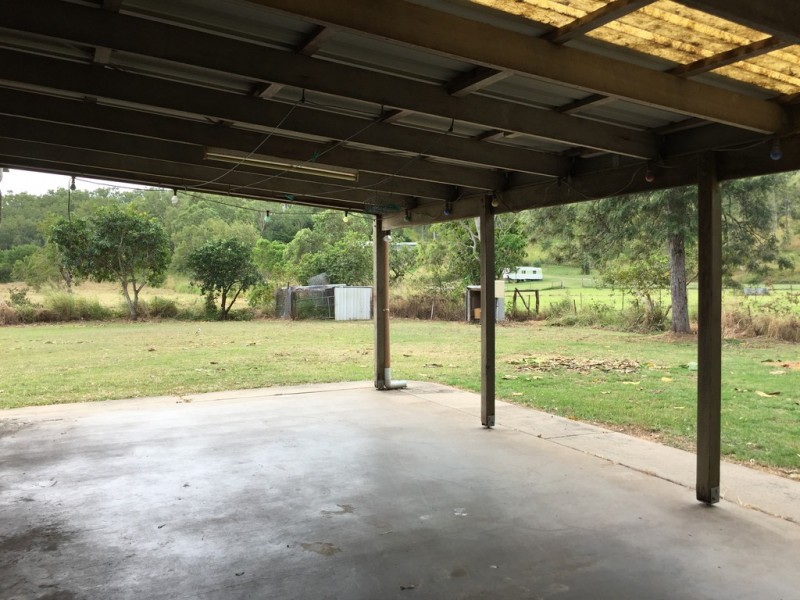 9 SHACKLETON ROAD, Oakenden QLD 4741