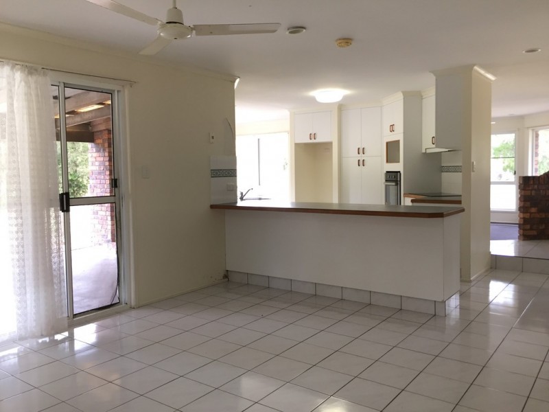 9 SHACKLETON ROAD, Oakenden QLD 4741