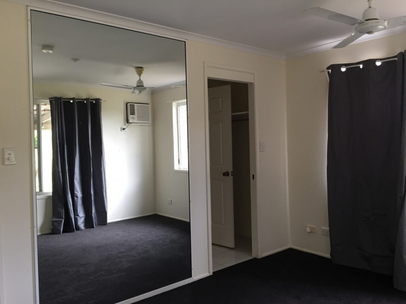 9 SHACKLETON ROAD, Oakenden QLD 4741