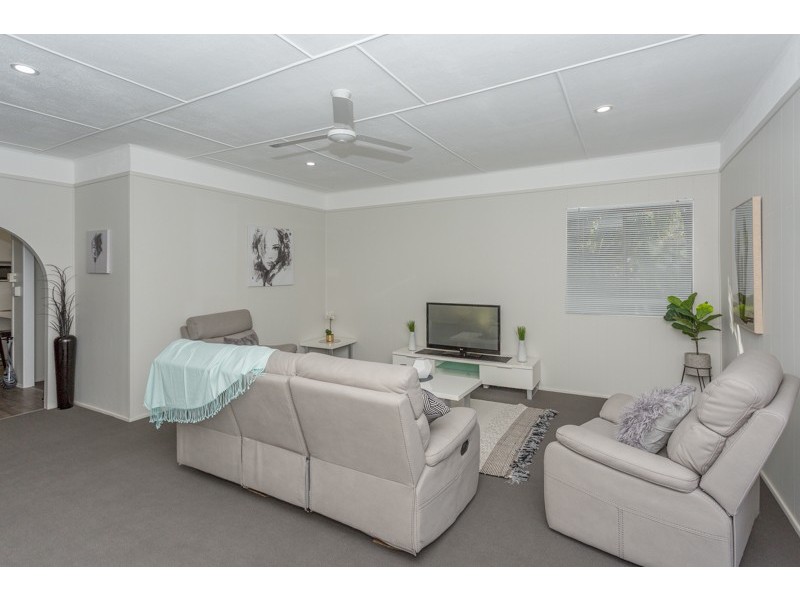11 Brolga Street, Slade Point QLD 4740