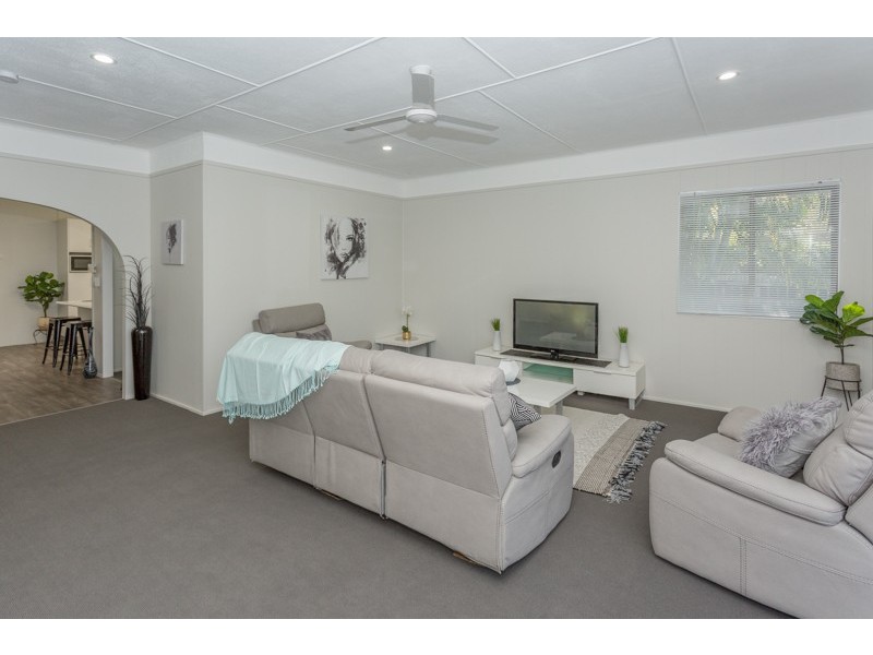11 Brolga Street, Slade Point QLD 4740