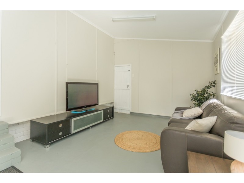 11 Brolga Street, Slade Point QLD 4740