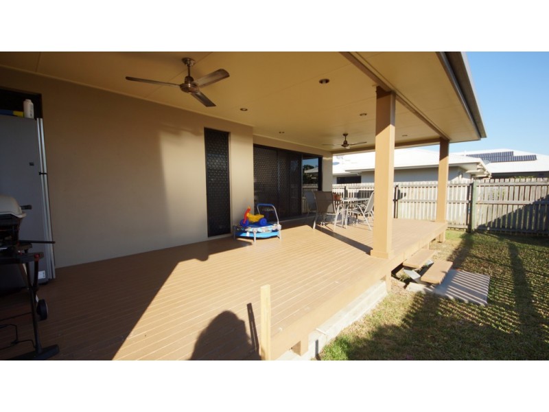 42 Monash Way, Ooralea QLD 4740