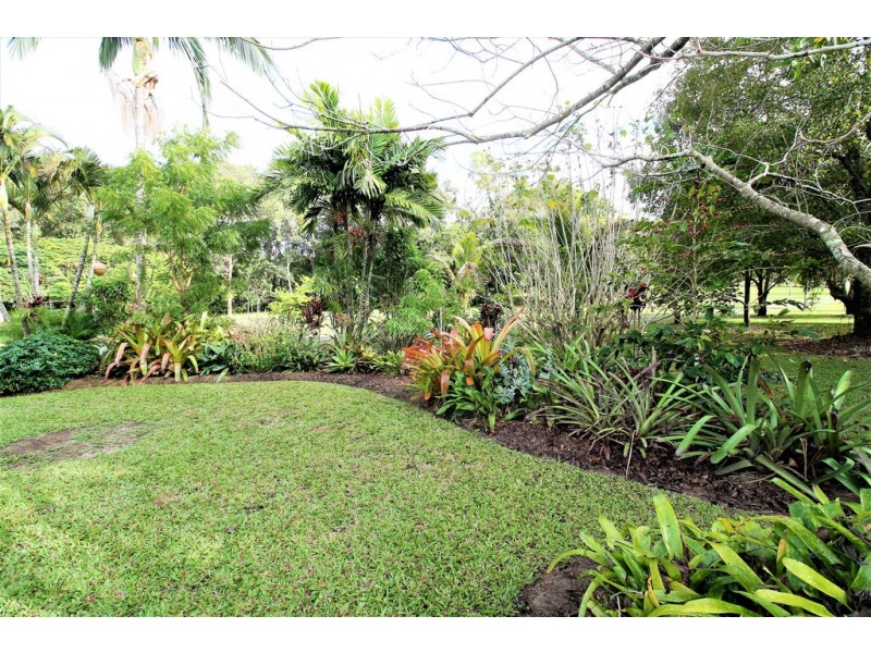 94 Grasstree Beach Road, Grasstree Beach QLD 4740