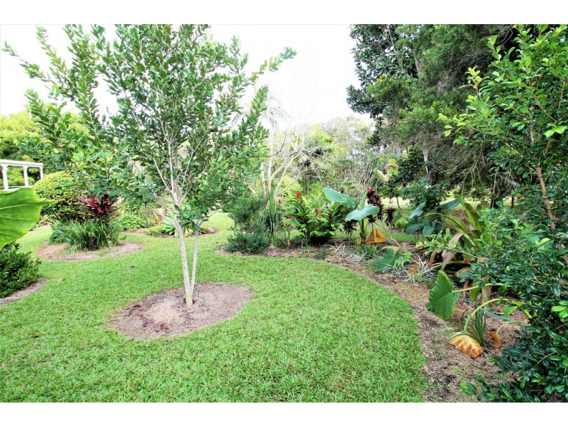 94 Grasstree Beach Road, Grasstree Beach QLD 4740