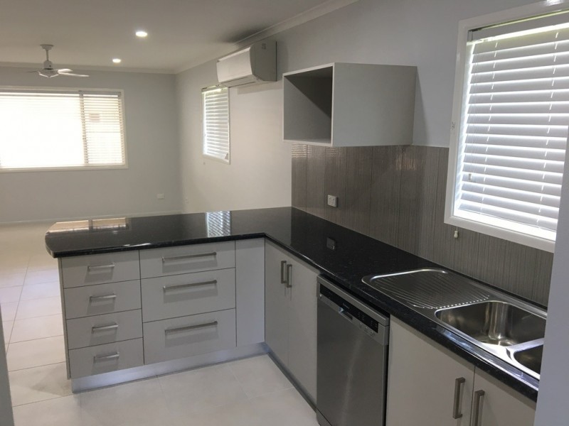 1/36 Mango Avenue, Eimeo QLD 4740