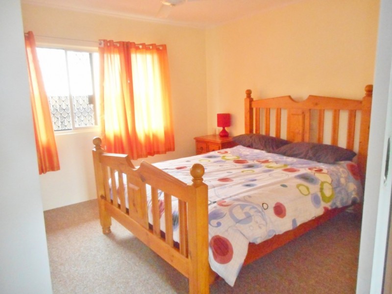 2 Drew Street, Finch Hatton QLD 4756