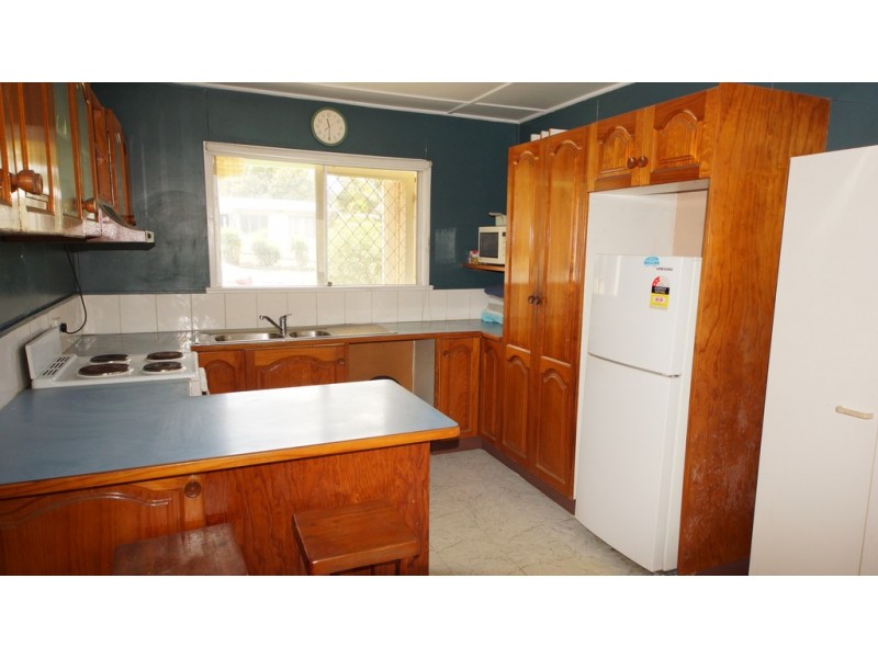 31 Roberts Avenue, North Mackay QLD 4740