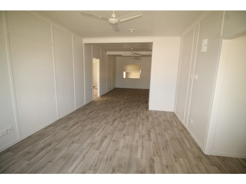 22 Hume Street, West Mackay QLD 4740