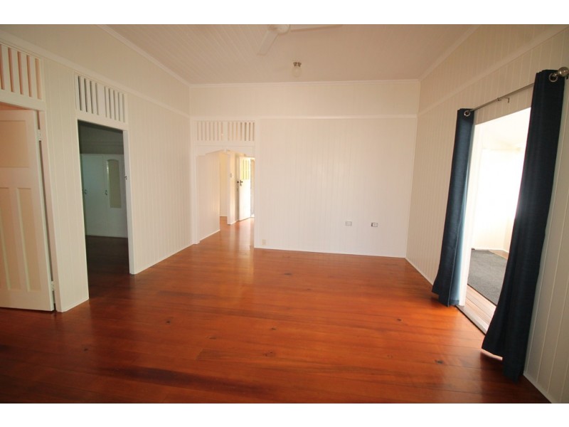 14 English Street, South Mackay QLD 4740