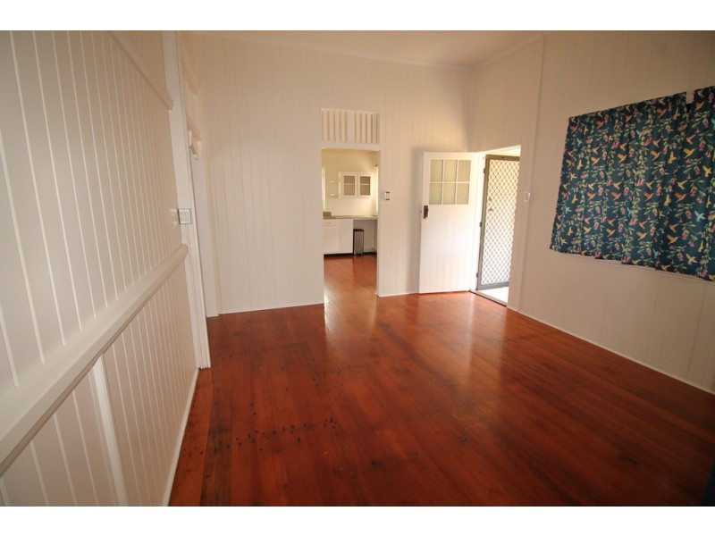 14 English Street, South Mackay QLD 4740