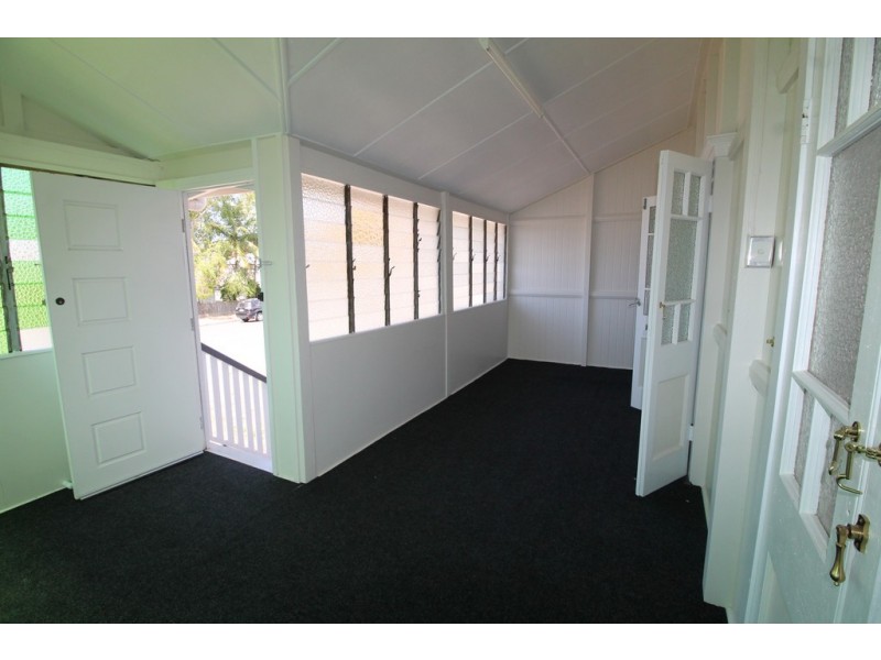 14 English Street, South Mackay QLD 4740