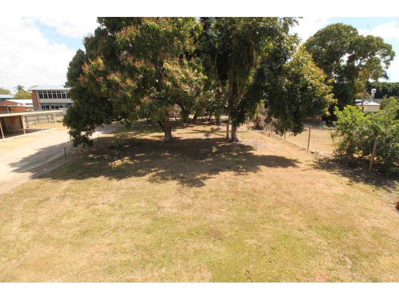 14 English Street, South Mackay QLD 4740