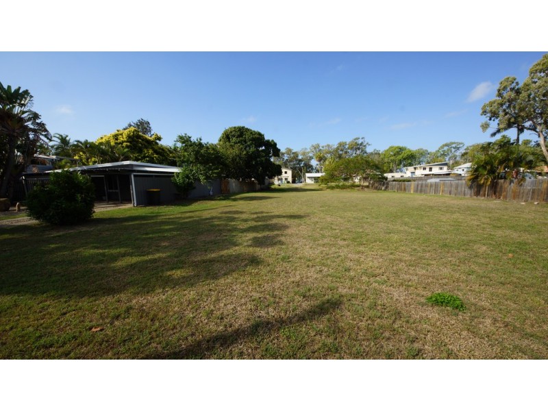 44 Waverley Street, Bucasia QLD 4750