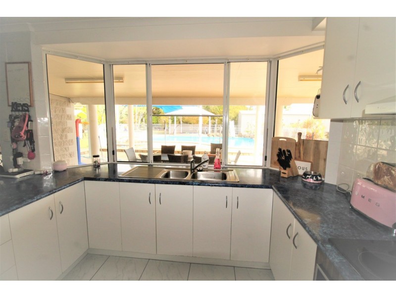 56 Windsor Drive, Hay Point QLD 4740