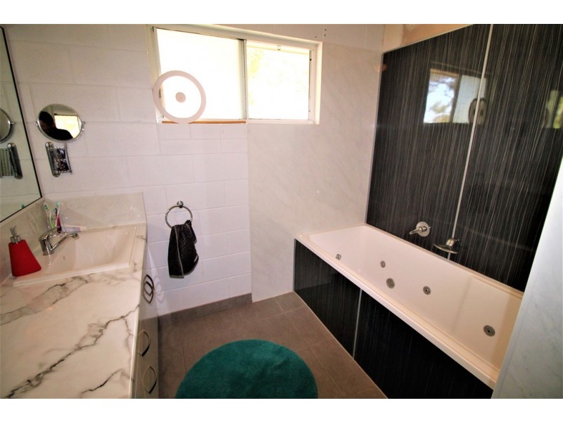 56 Windsor Drive, Hay Point QLD 4740