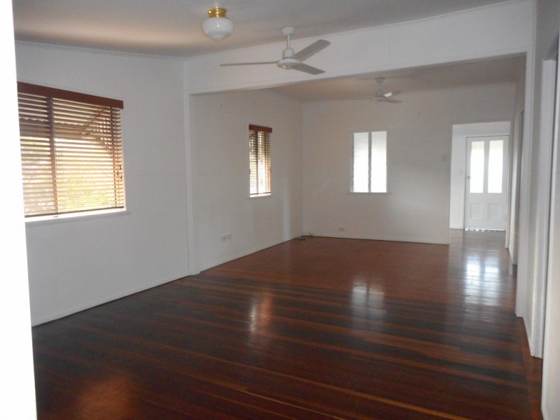 9 Fadden Street, Walkerston QLD 4751